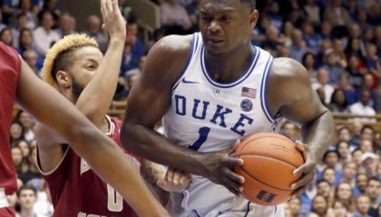  锡安威廉森复出首秀鹈鹕力克马刺终结对手不败